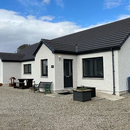 Highland Holiday Lets Lairg Ngoại thất bức ảnh